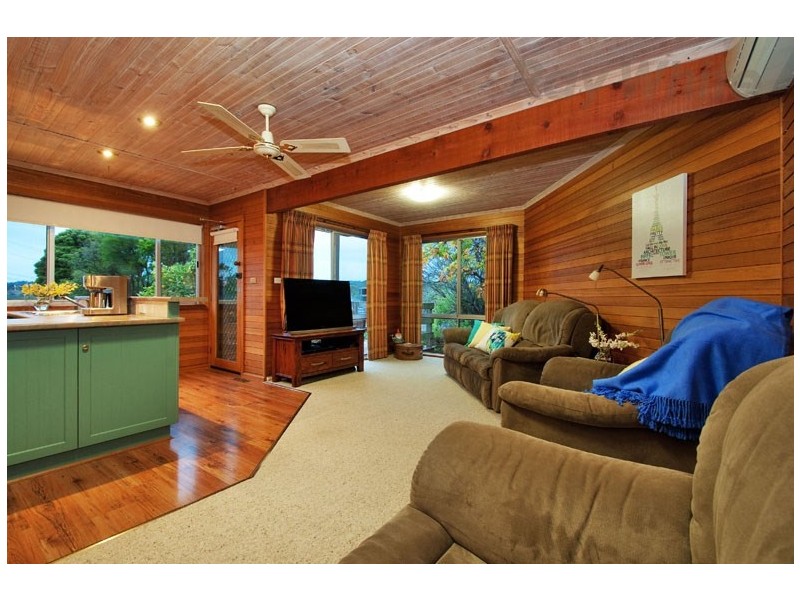 40 CARRONVALE Road, Mooroolbark VIC 3138