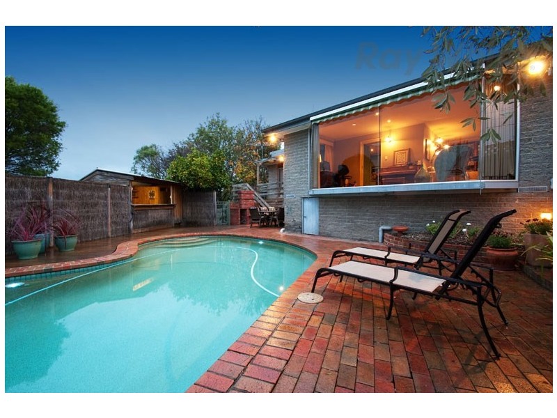 40 CARRONVALE Road, Mooroolbark VIC 3138