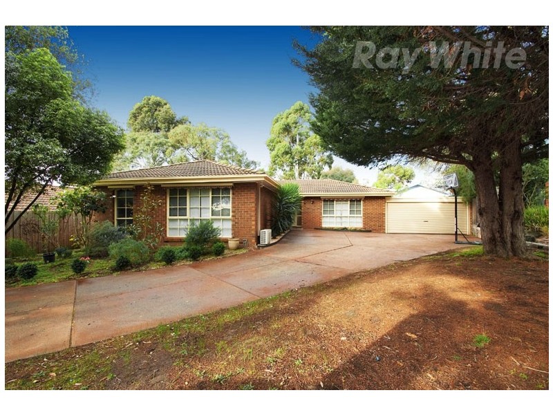 9 Marloo Court, Croydon Hills VIC 3136