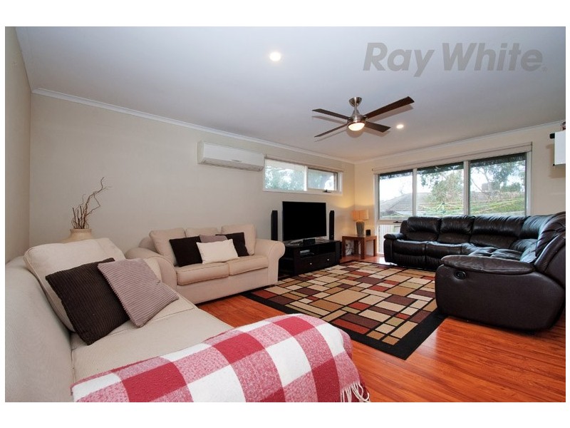 9 Marloo Court, Croydon Hills VIC 3136