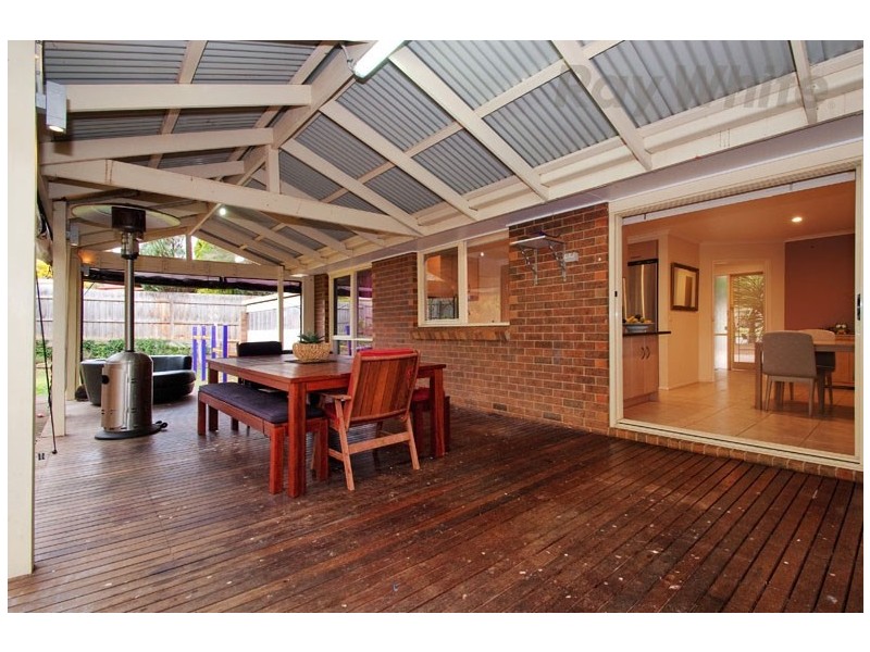 9 Marloo Court, Croydon Hills VIC 3136