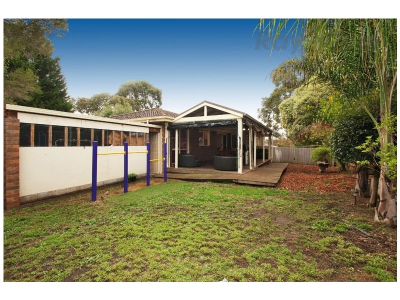 9 Marloo Court, Croydon Hills VIC 3136