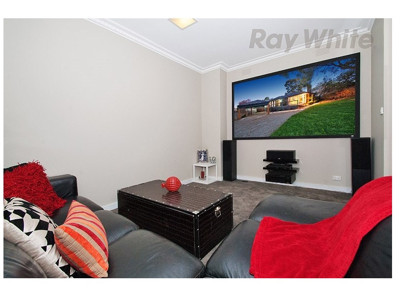 34 MOORE Avenue, Croydon VIC 3136