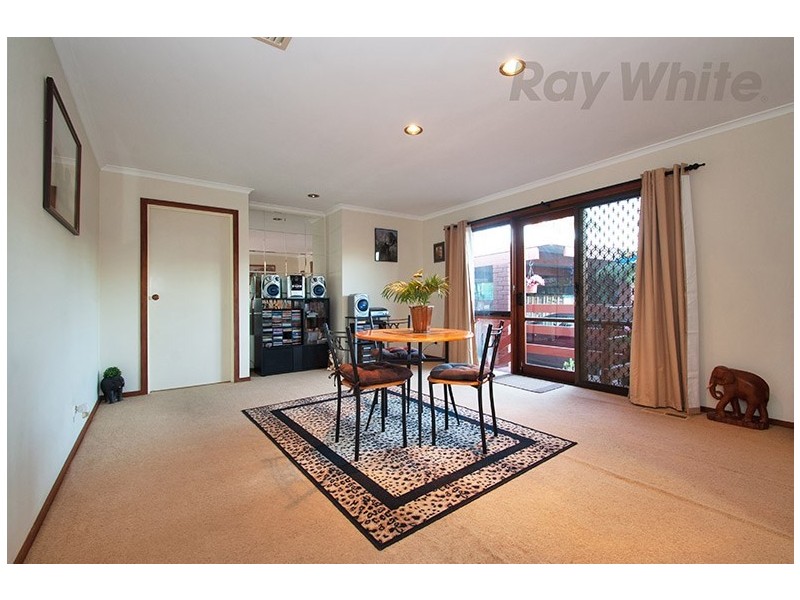 17 PATTERDALE Court, Croydon Hills VIC 3136