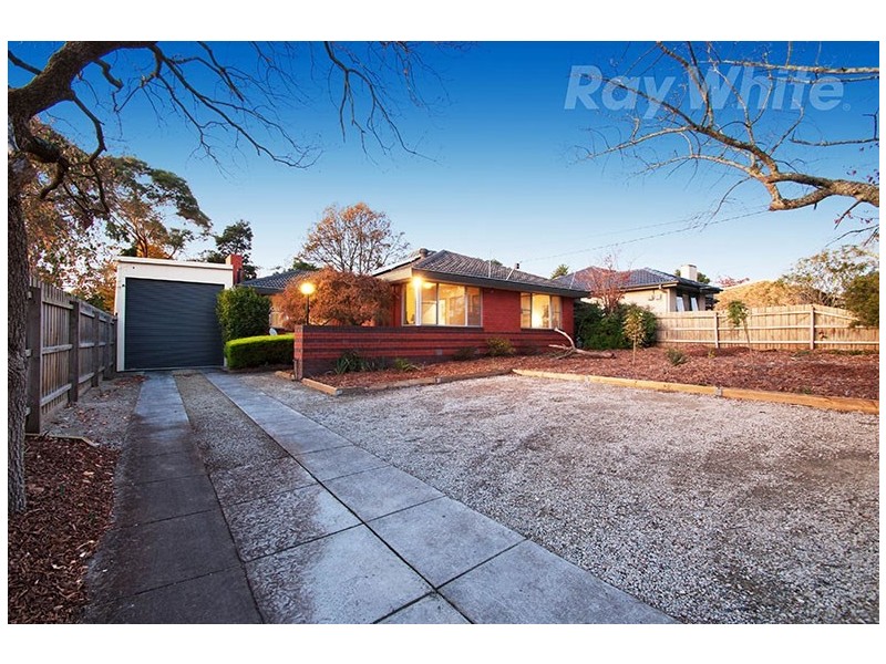 58 SEVENOAKS Avenue, Croydon VIC 3136