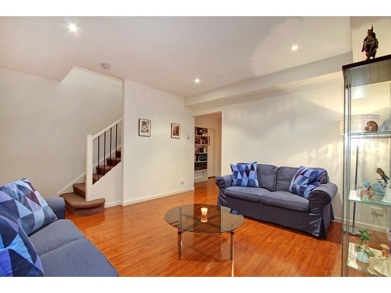 8/8 Karingal Street, Croydon North VIC 3136