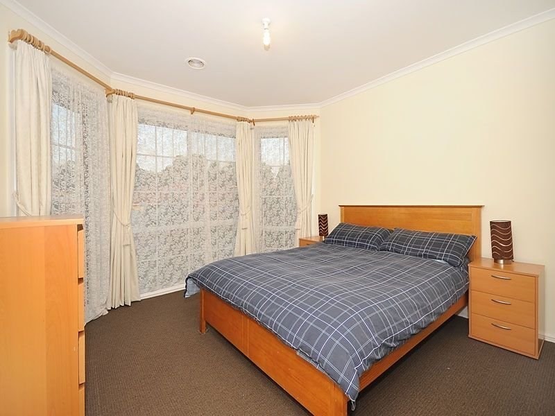 2 Briarwood Court, Croydon VIC 3136