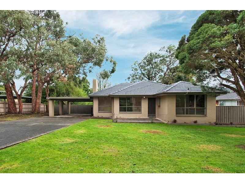 2 Mackenzie Court, Croydon South VIC 3136