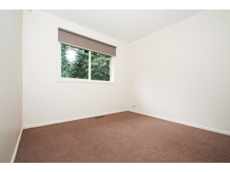 2 Mackenzie Court, Croydon South VIC 3136