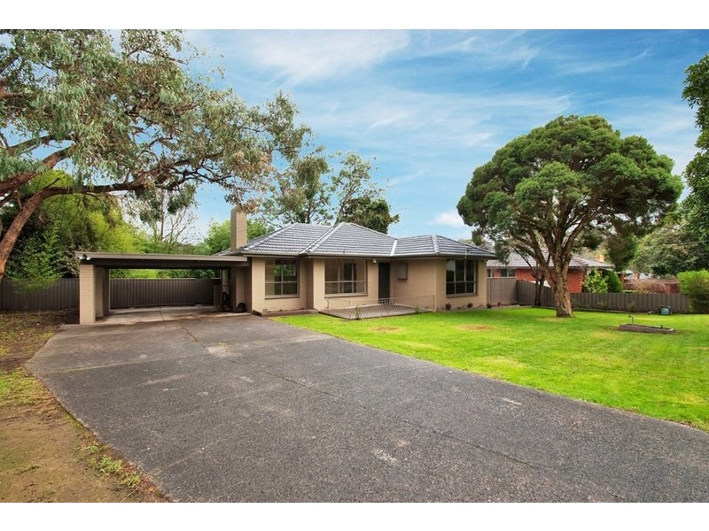 2 Mackenzie Court, Croydon South VIC 3136