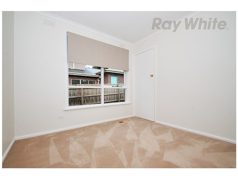 37 TAYLORS Road, Croydon VIC 3136