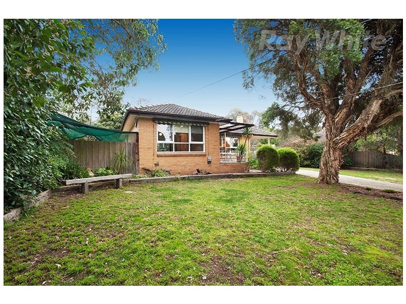 37 TAYLORS Road, Croydon VIC 3136