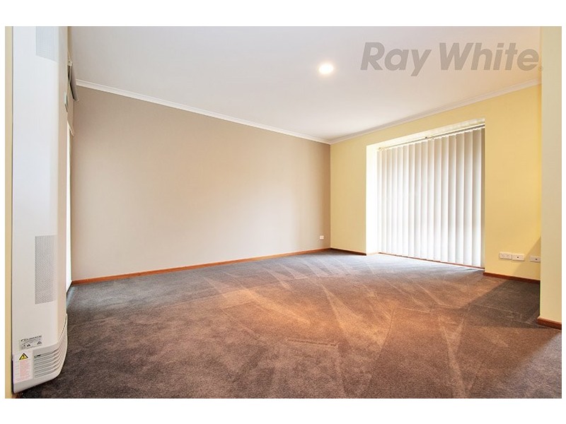 19 Adelaide Close, Berwick VIC 3806