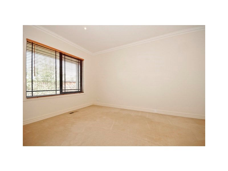 1/52 Dorset Road, Croydon VIC 3136