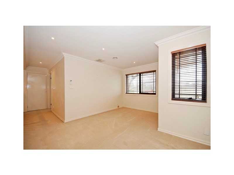 1/52 Dorset Road, Croydon VIC 3136