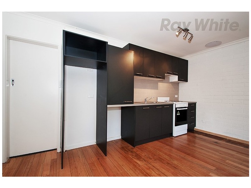 4/2 Henty Court, Croydon VIC 3136