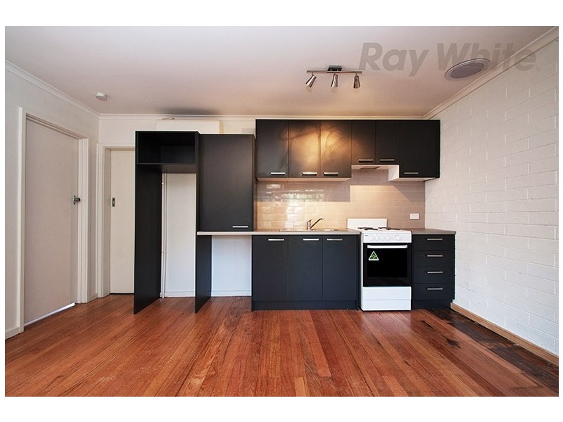 4/2 Henty Court, Croydon VIC 3136