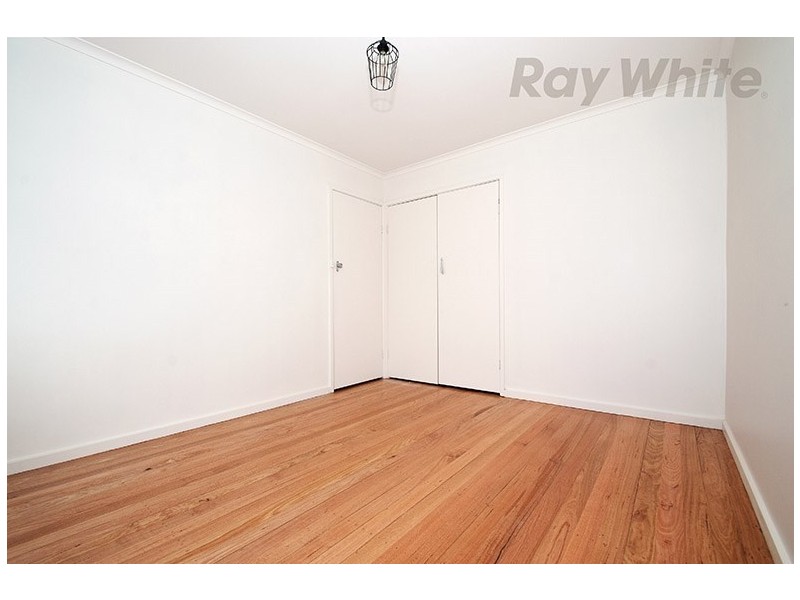 4/2 Henty Court, Croydon VIC 3136