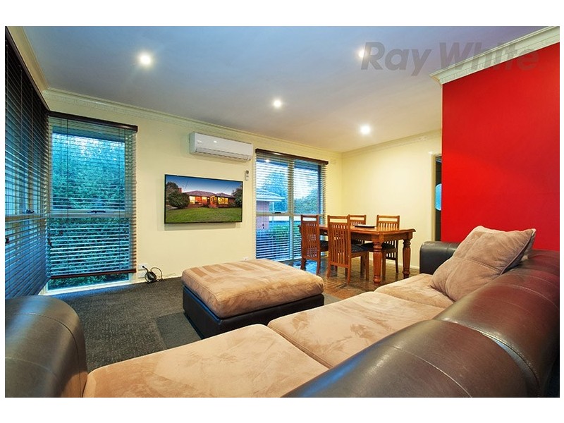 15 GARDENIA Street, Croydon South VIC 3136