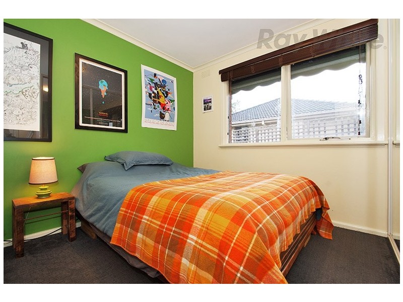 15 GARDENIA Street, Croydon South VIC 3136