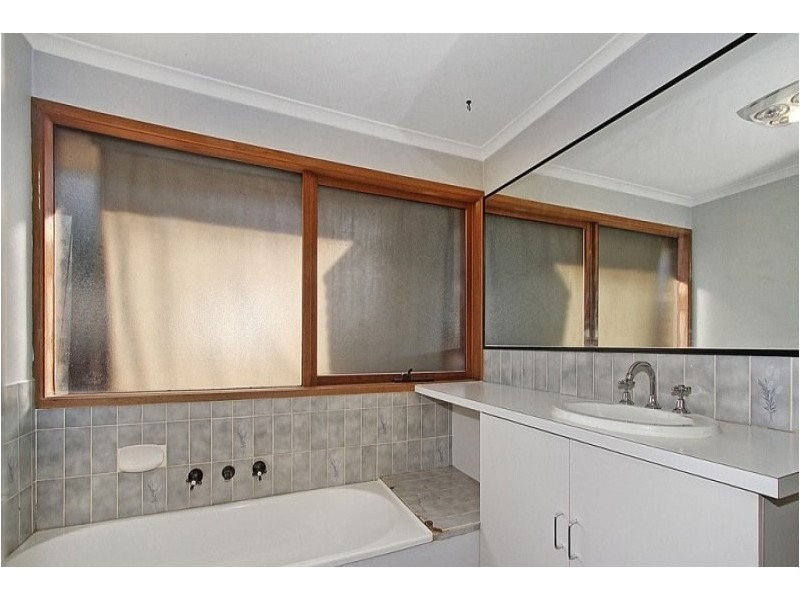 17 Rothan Avenue, Boronia VIC 3155