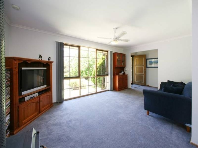 17 Rothan Avenue, Boronia VIC 3155