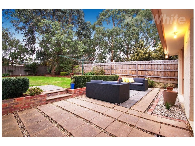 12 LATROBE Court, Croydon Hills VIC 3136