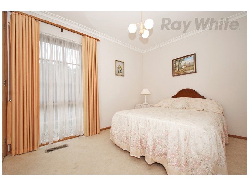 46 Alpine Way, Kilsyth VIC 3137