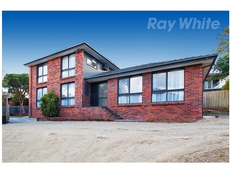 1 PARKLA BRAE, Chirnside Park VIC 3116