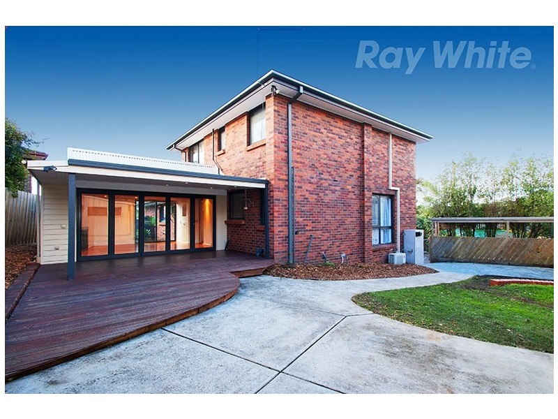 1 PARKLA BRAE, Chirnside Park VIC 3116