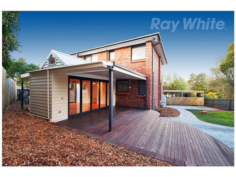 1 PARKLA BRAE, Chirnside Park VIC 3116