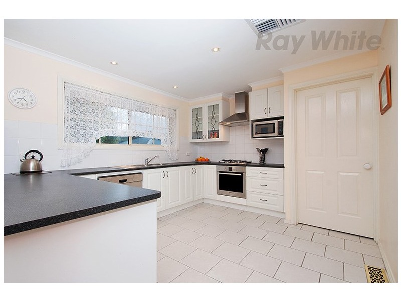 3/6 VICTORY Street, Croydon VIC 3136