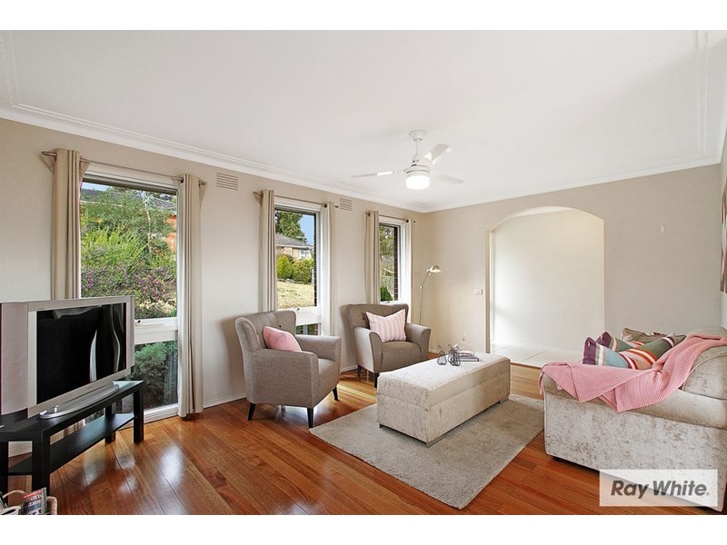 5 BRAMBLEBERRY Lane, Chirnside Park VIC 3116