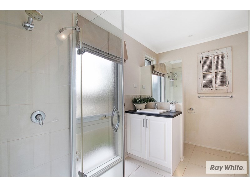 5 BRAMBLEBERRY Lane, Chirnside Park VIC 3116