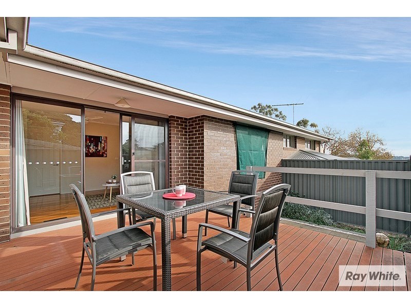 5 BRAMBLEBERRY Lane, Chirnside Park VIC 3116