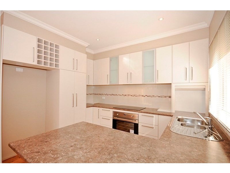 2/5 Moana Drive, Mooroolbark VIC 3138