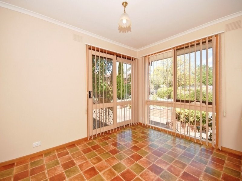 6 CRESTWAY, Lilydale VIC 3140