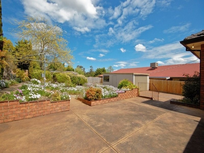 6 CRESTWAY, Lilydale VIC 3140