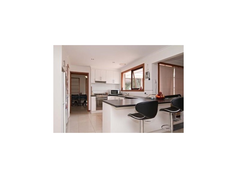 75 Manchester Road, Mooroolbark VIC 3138