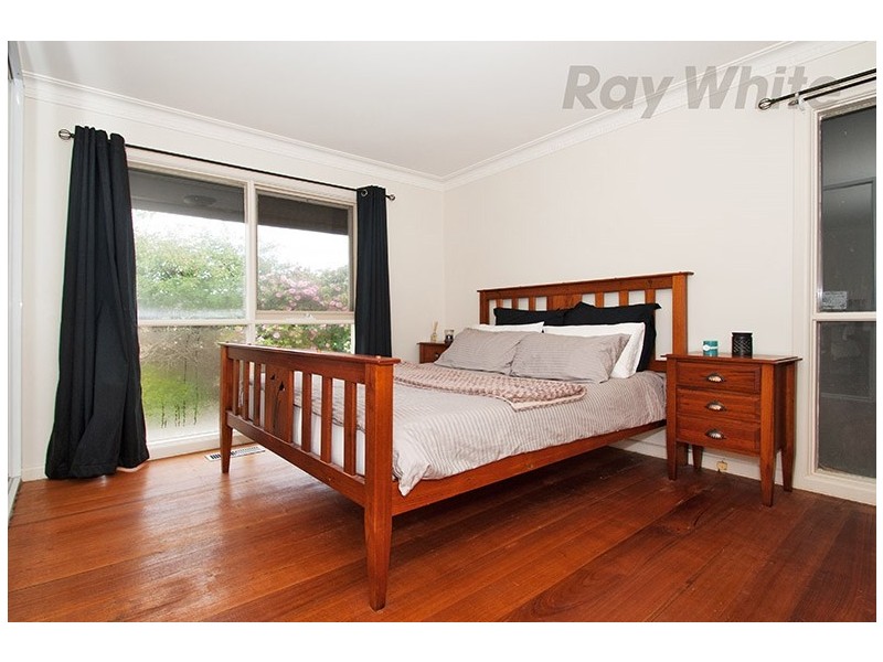 40 Thomas Street, Croydon South VIC 3136