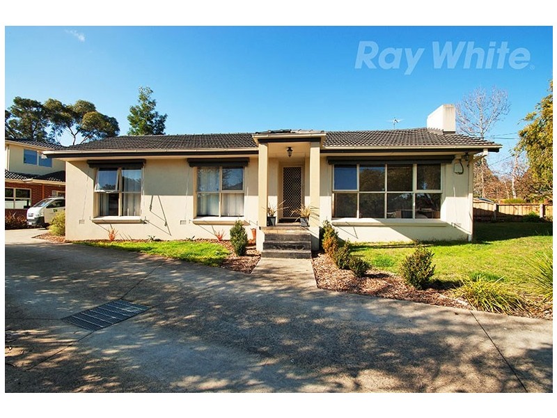 40 Thomas Street, Croydon South VIC 3136