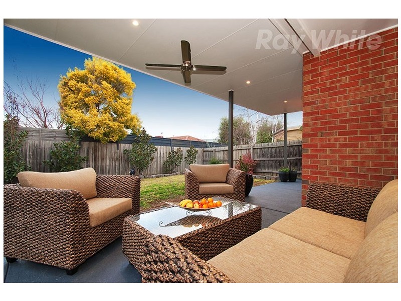 4 ROSEWOOD Place, Chirnside Park VIC 3116