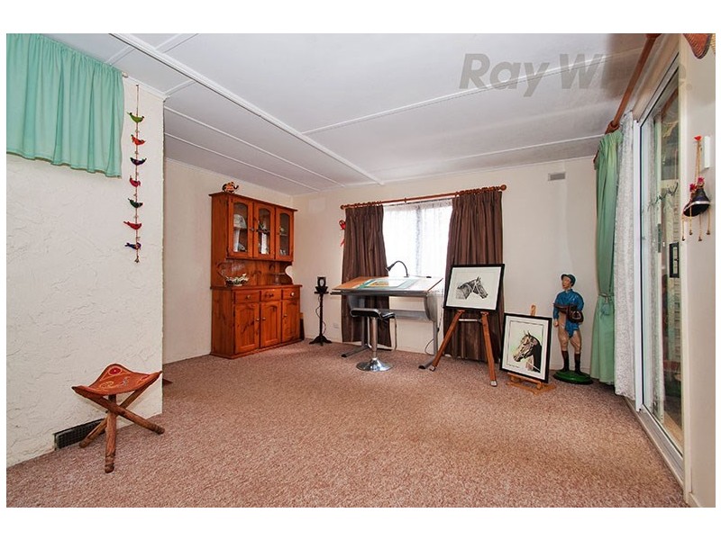 76 GREENSLOPES Drive, Mooroolbark VIC 3138