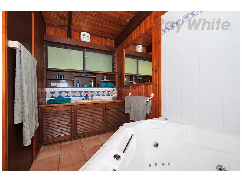 20 WYLIE Road, Silvan VIC 3795