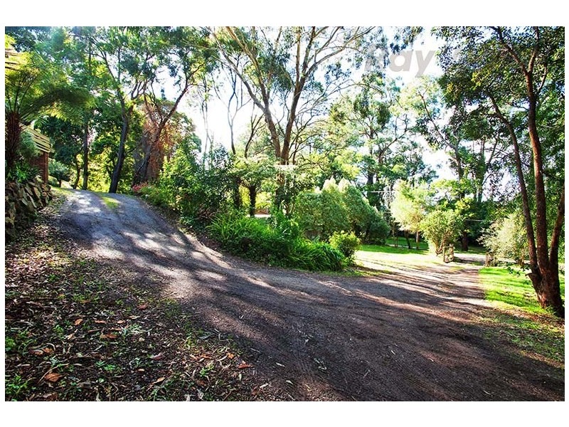 20 WYLIE Road, Silvan VIC 3795