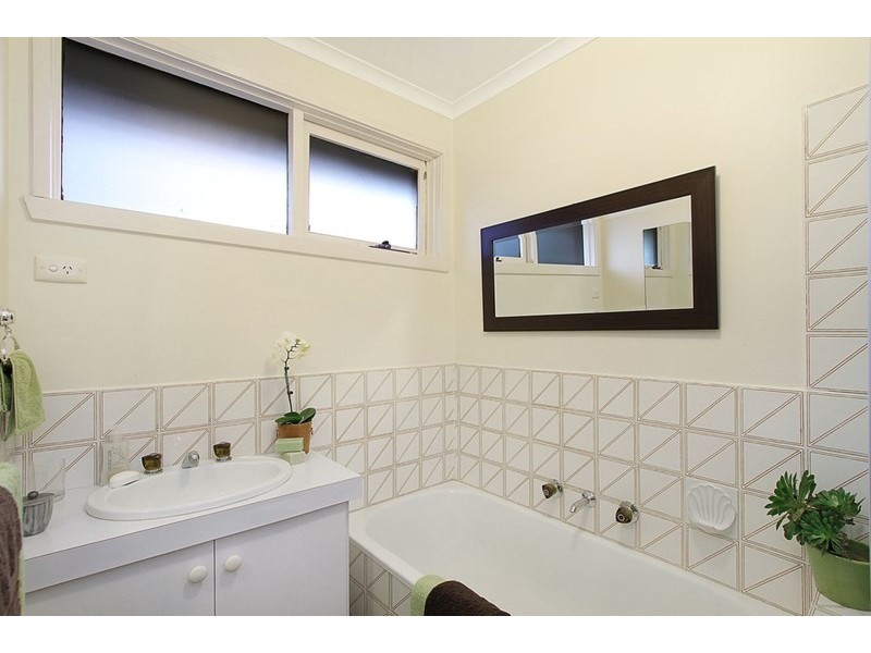 8 MATILDA Avenue, Wantirna South VIC 3152