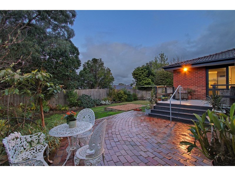 8 MATILDA Avenue, Wantirna South VIC 3152