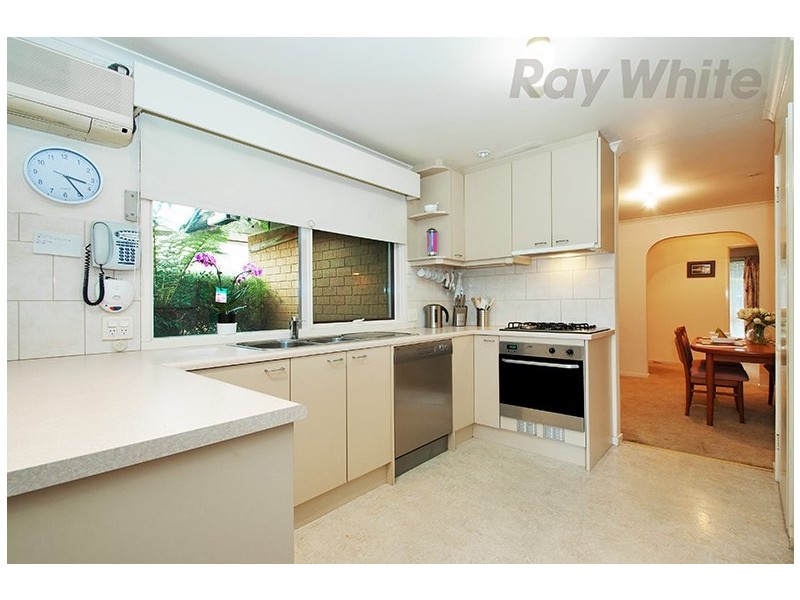 14 WESTALL Court, Mooroolbark VIC 3138