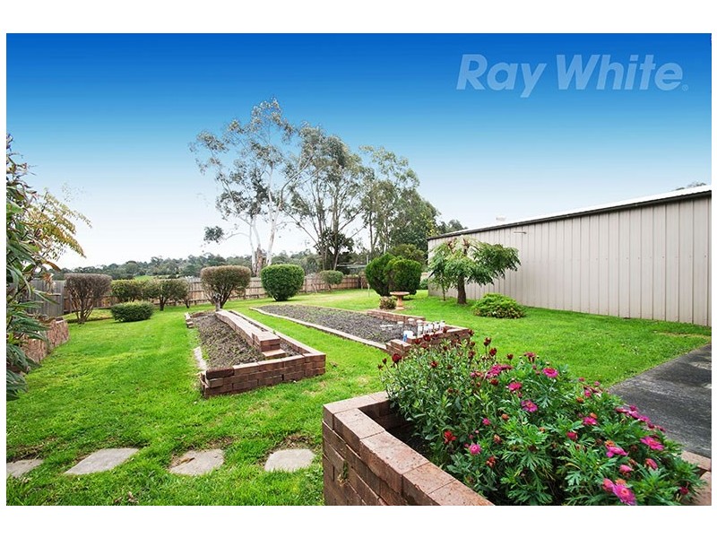 14 WESTALL Court, Mooroolbark VIC 3138