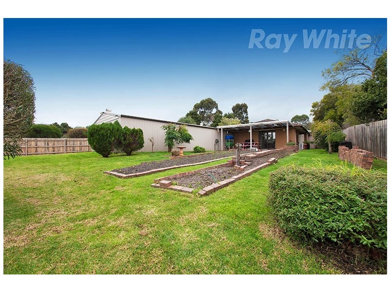 14 WESTALL Court, Mooroolbark VIC 3138